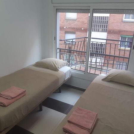 Lucky House Apartment Badalona Bagian luar foto
