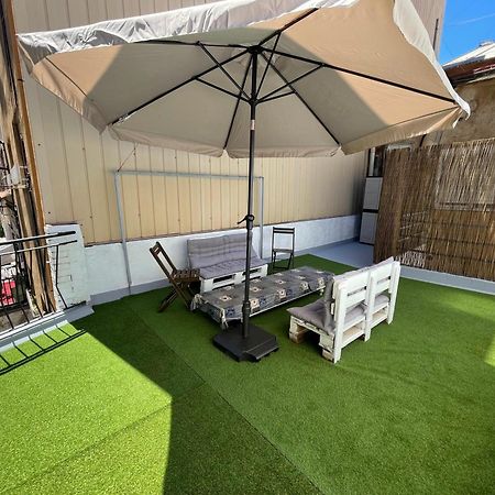 Lucky House Apartment Badalona Bagian luar foto