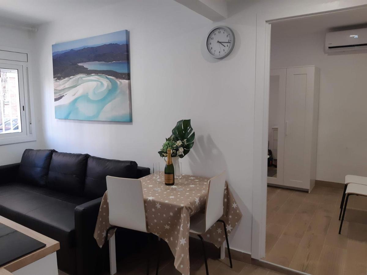 Lucky House Apartment Badalona Bagian luar foto