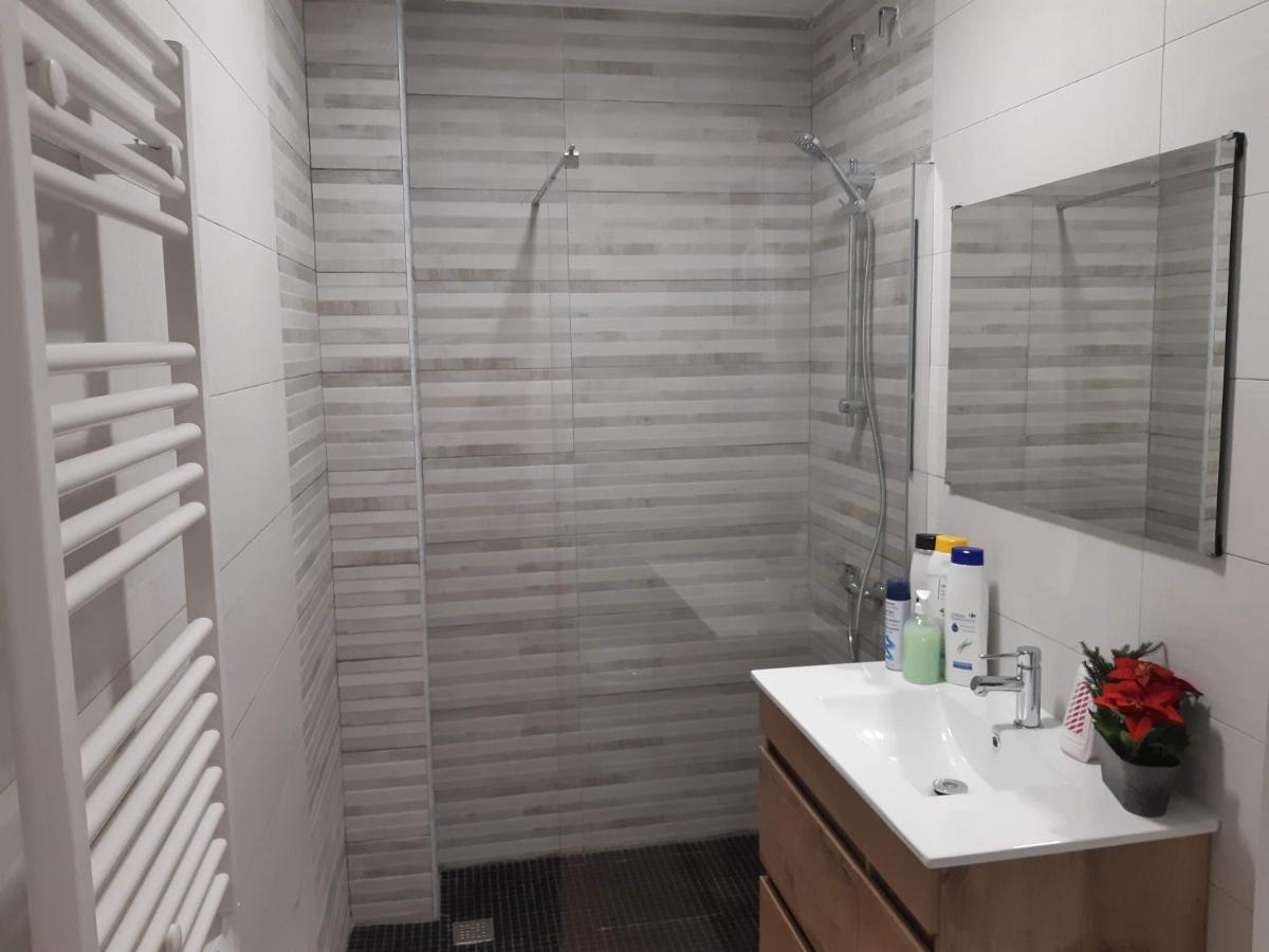 Lucky House Apartment Badalona Bagian luar foto